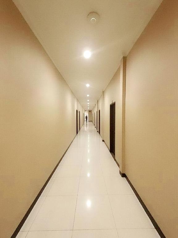 Permata Hotel Purwakarta Bagian luar foto
