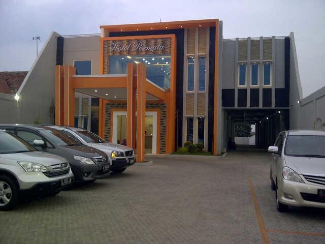 Permata Hotel Purwakarta Bagian luar foto